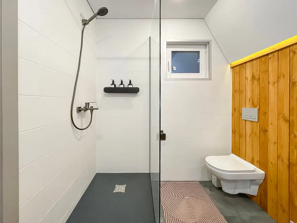 Коттедж Коттедж Уютный а-фрейм с камином и купелью на террасе — Сычево