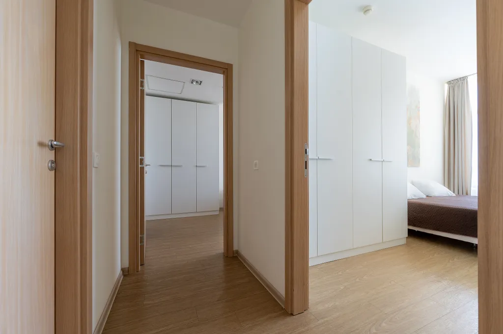 Трехкомнатные апартаменты с двумя спальнями