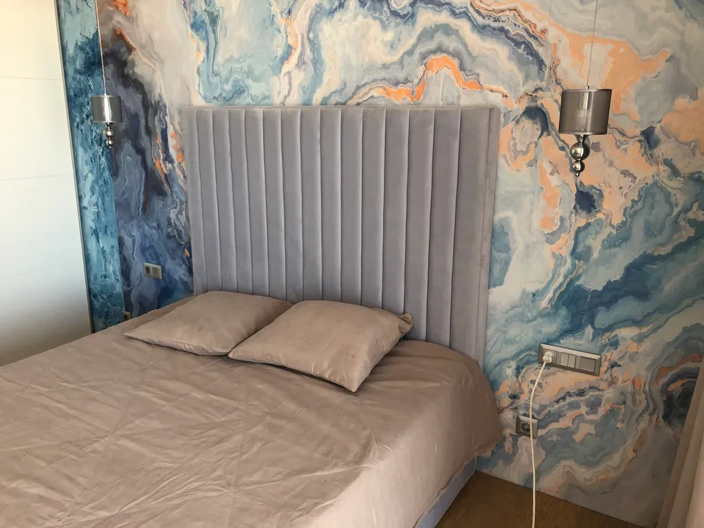 Современный стильный дом у моря