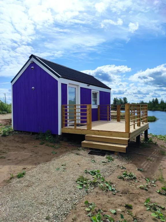 Фиолетовый домик