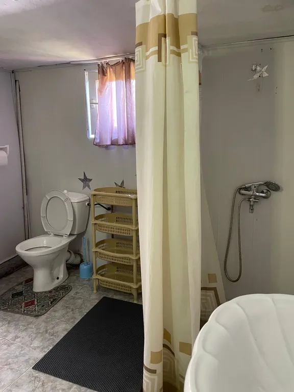 Уютный домик для отдыха компанией на берегу черного моря