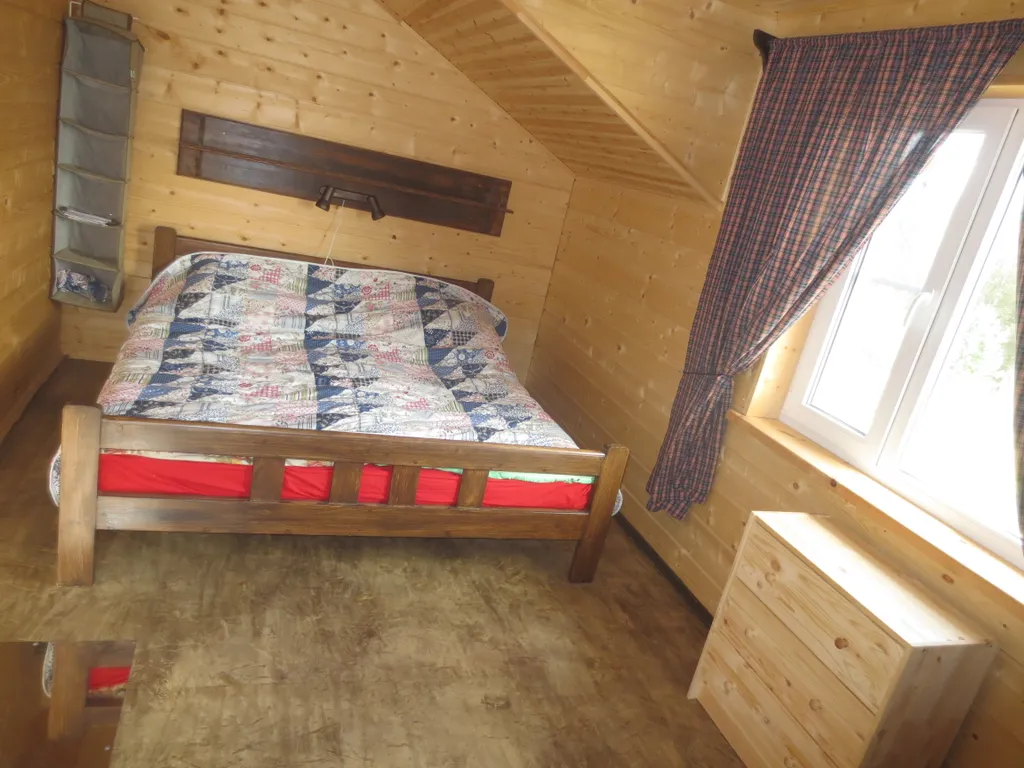 Коттедж Хонга ранда у озера с пляжем