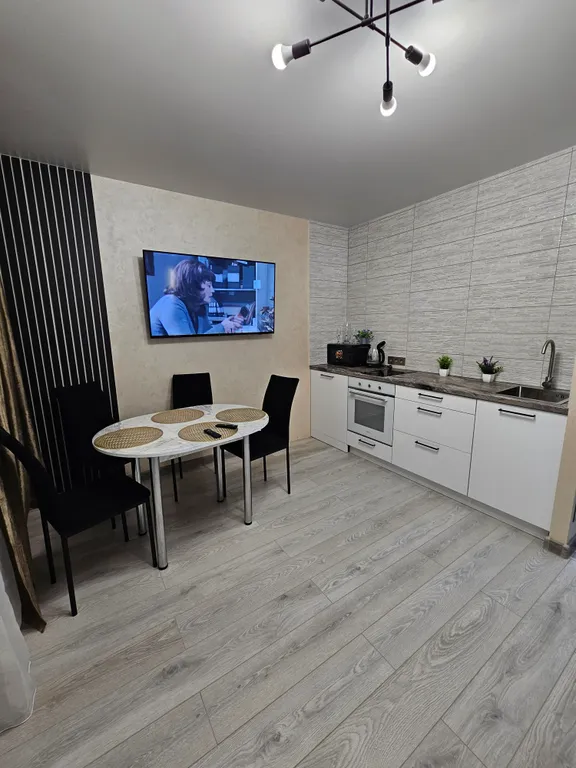 Квартира в сердце Заозерный — аренда посуточно в Курган