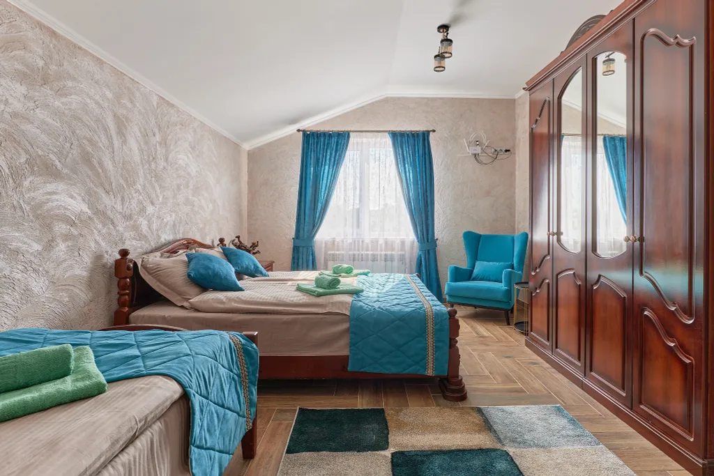 Дом на берегу озера