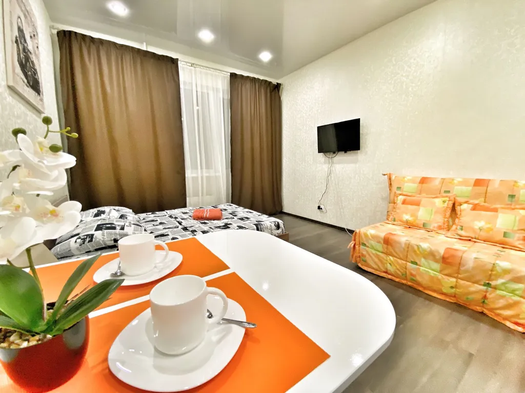 Уютная студия рядом с ТРЦ Аура, ЖД вокзалом, Аэопортом