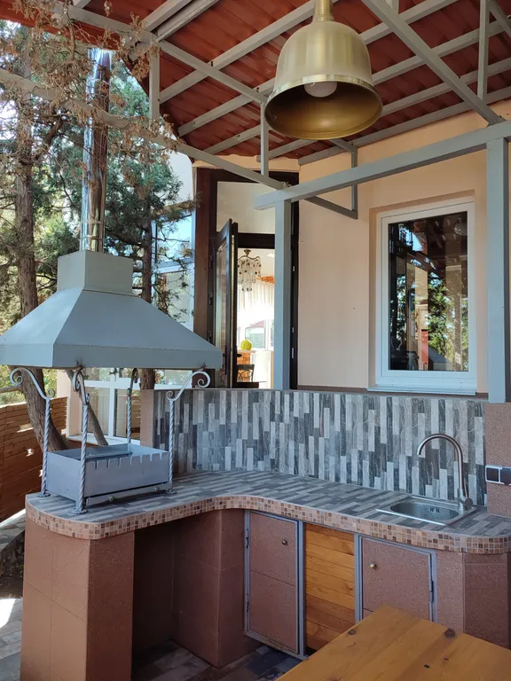 Дом у заповедника, своя беседка с мангалом, вид на море