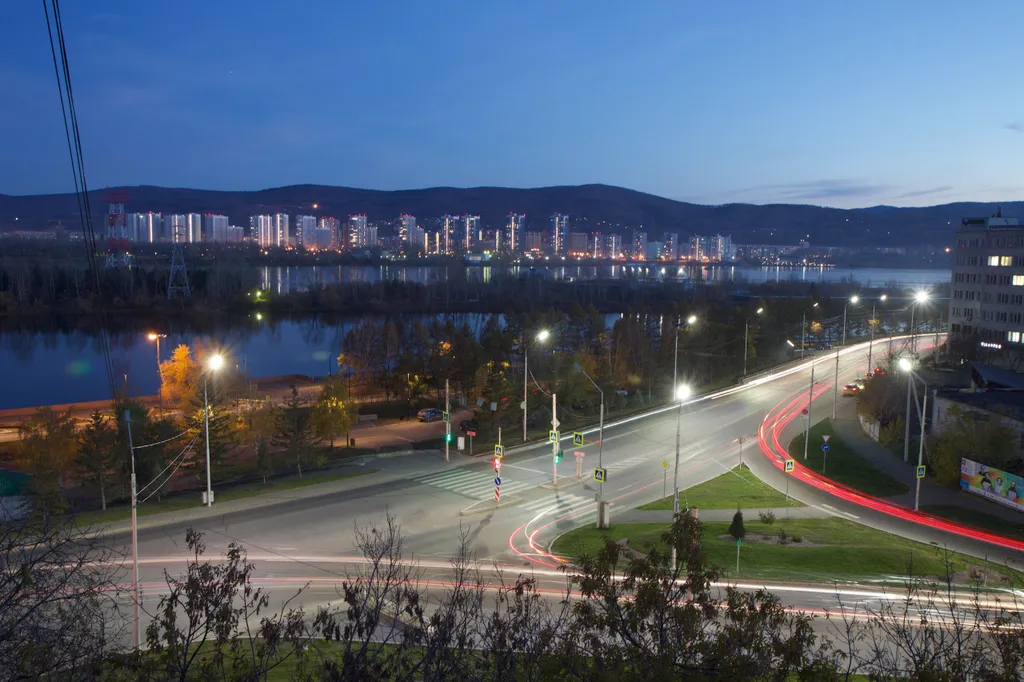 Квартира с джакузи и панорамным видом на Енисей