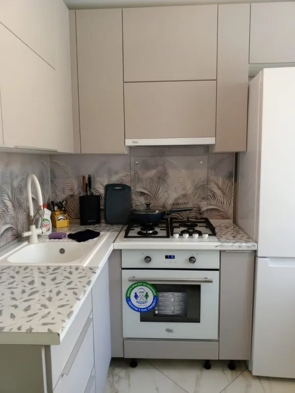 3-ком.квартира с отчётными док-ми, с хорошим ремонтом, с новой мебелью