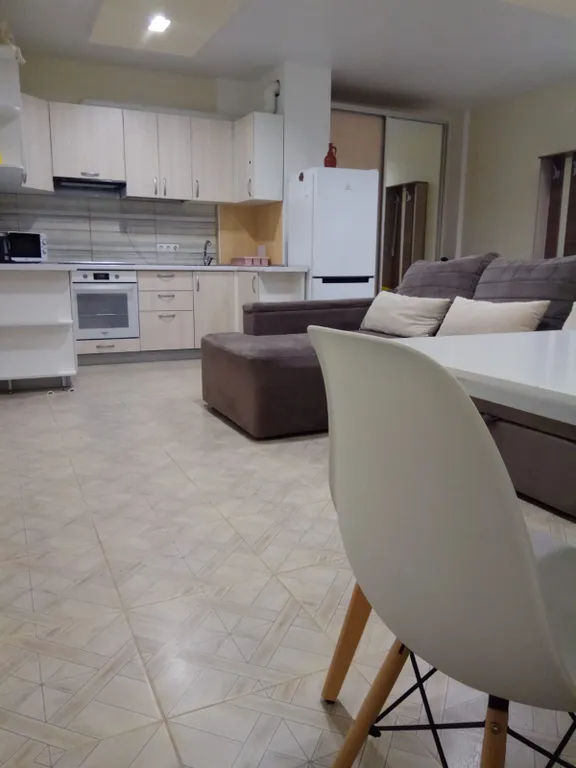 Квартира 3-комнатные апартаменты на берегу моря с собственным бассейном — Севастополь