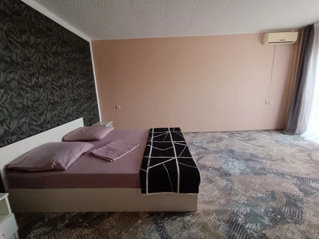 Дом с бассейном и баней