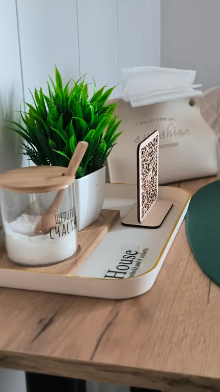 Квартира в самом центре, с огороженной парковкой.