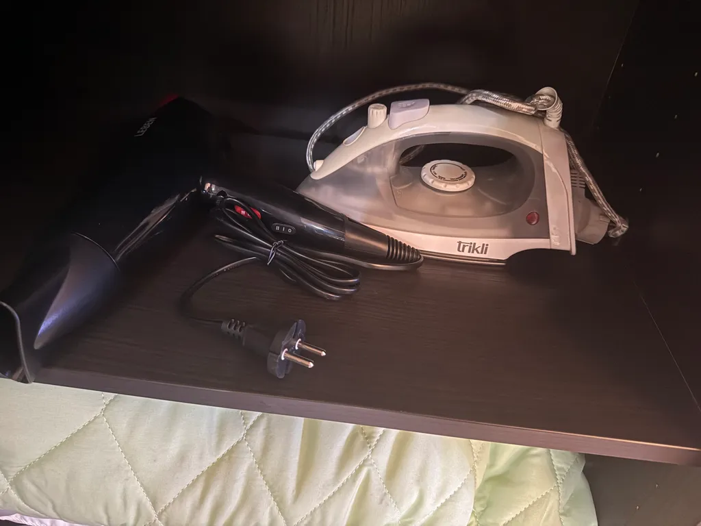 Студия с дизайнерским оформлением