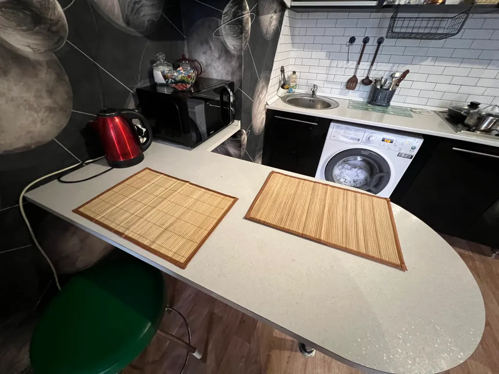 Уютная студия в Северном с кроватью и диваном