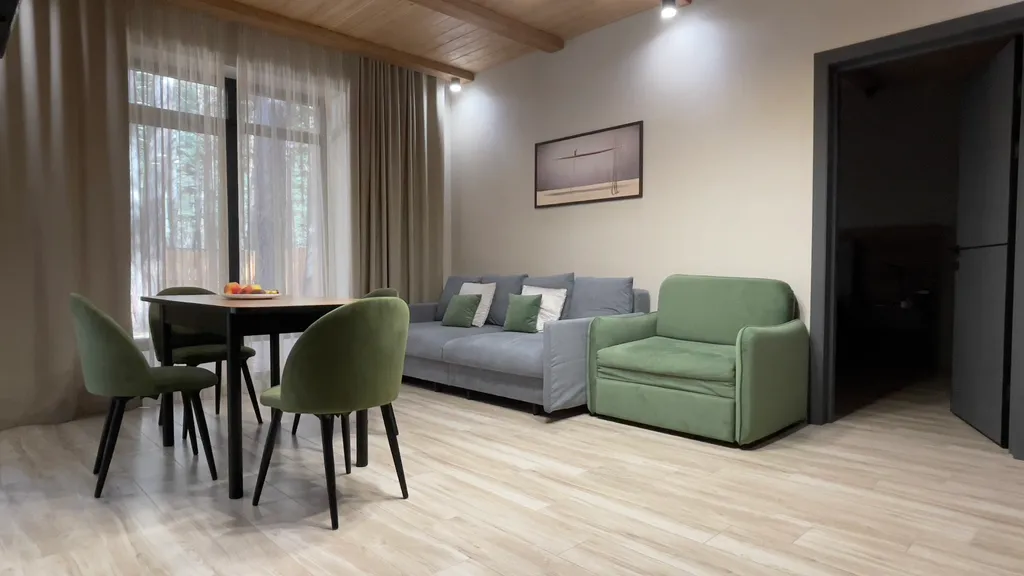 Просторный номер с большой террасой в сосновом бору Приэльбрусья