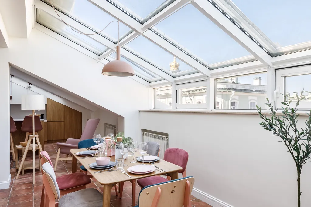 Квартира Квартира Мансарда Hermitage напротив Дворцовой площади с видом на Эрмитаж — Санкт-Петербург