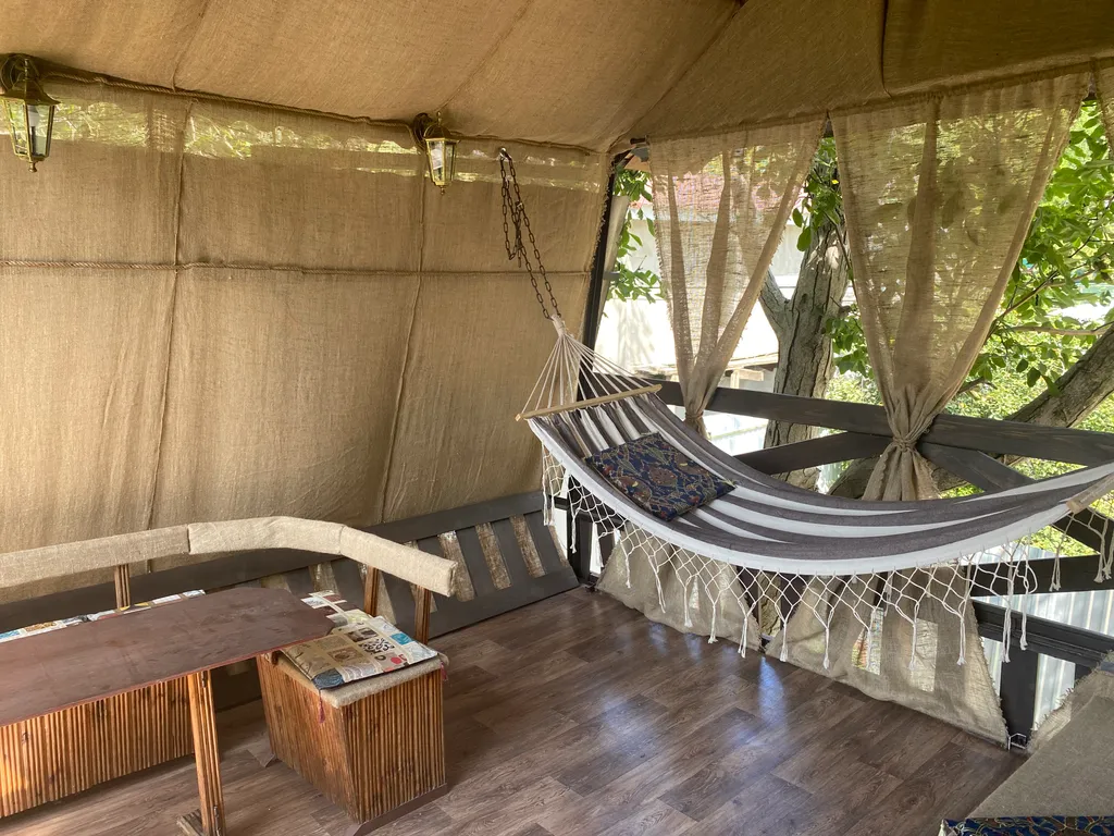 Коттедж Дом с камином в экопоселке у подножья гор — Инкерман