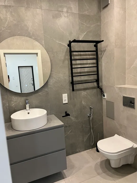 2-комнатная с большой кухней/гостинной,Рыбная деревня,Стадион,Вокзал