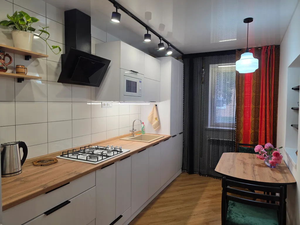 Коттедж Уютный домик в тихом районе города — аренда посуточно в Калуга