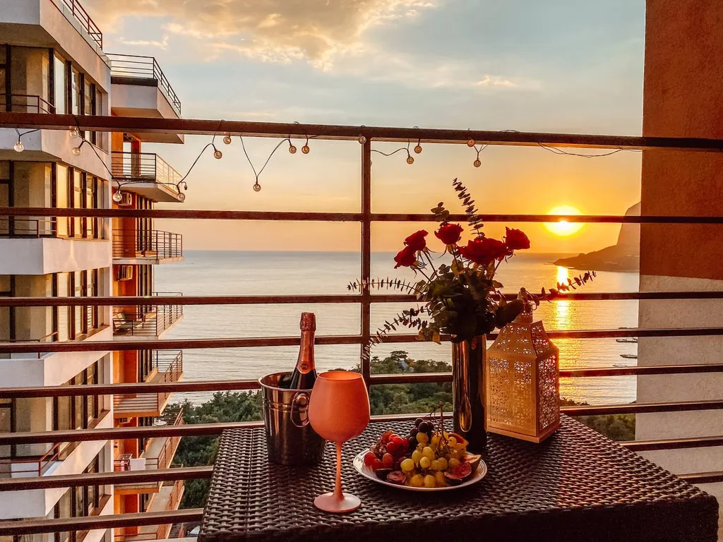 Видовая студия с видом на море и горы