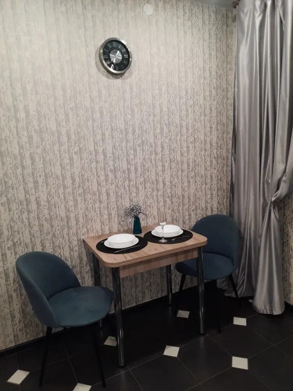 Апартаменты с панорамным остеклением в районе Кургана Бессмертия