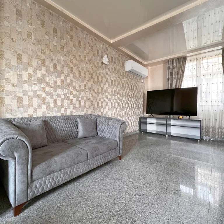 Студия в Гонио с видом на сад и горы, 10 минут до моря