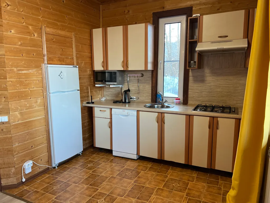 7-комнатный Дом