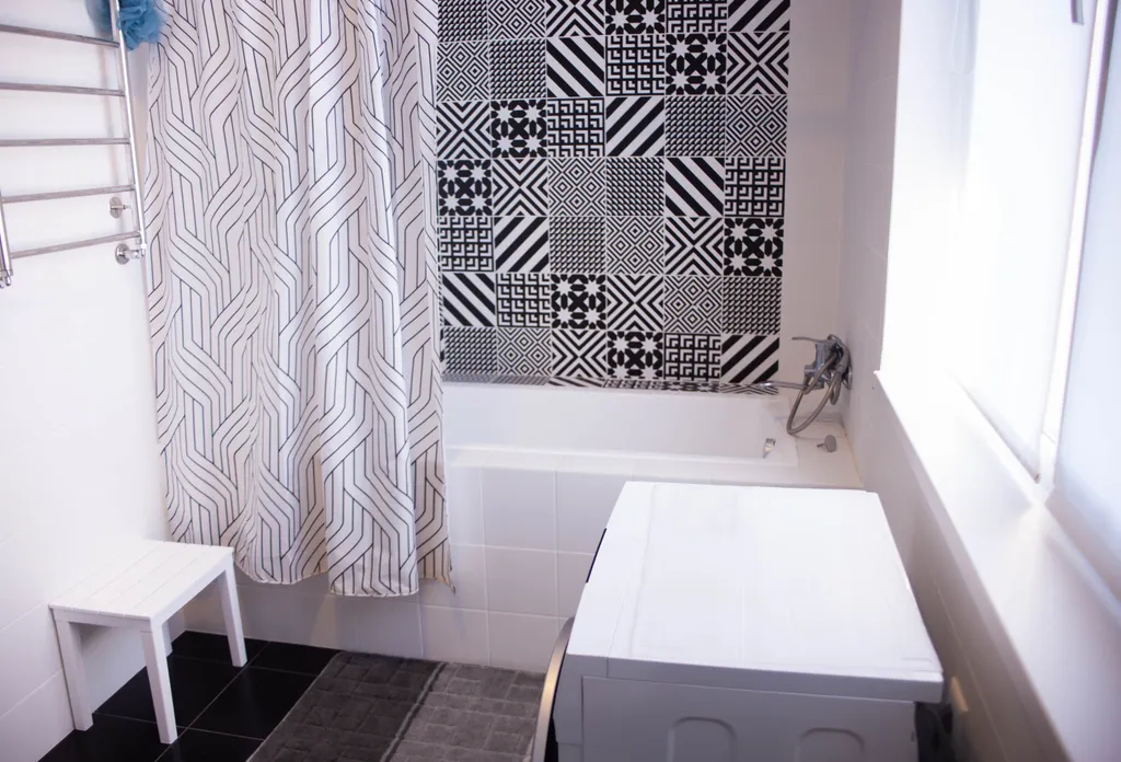 Квартира Квартира-евродвушка в центре с отдельной кухней и с видом на море и горы — Геленджик