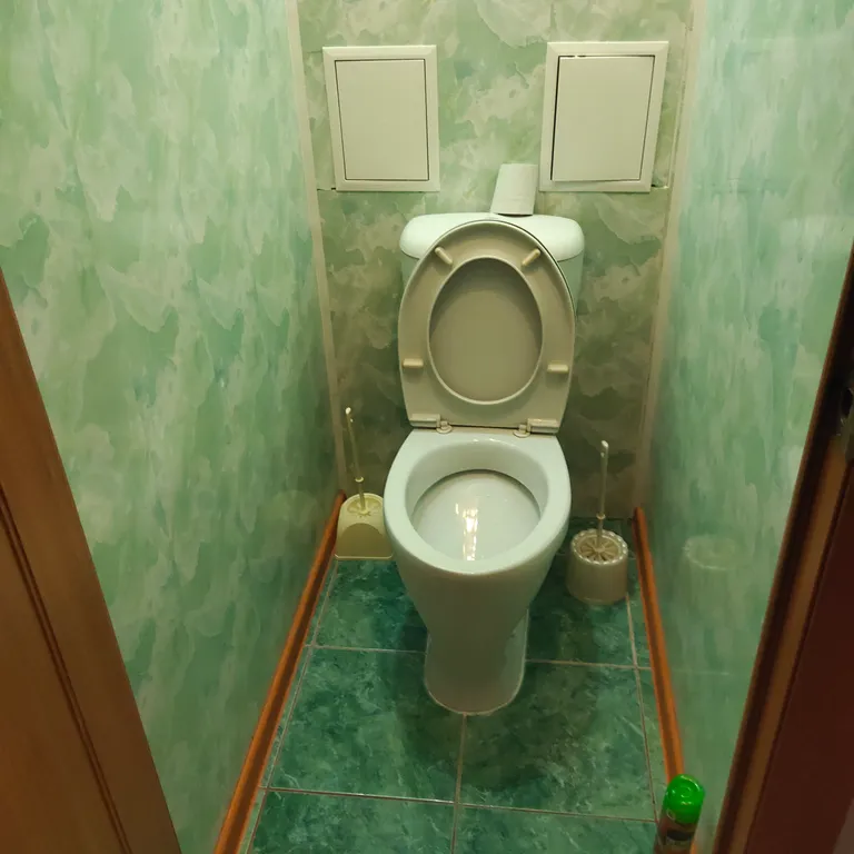 Чистая, ухоженная двухкомнатная квартира в центре города