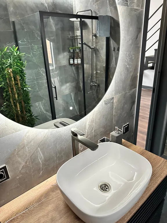 Коттедж Дом с бассейном и чаном — Безымянное