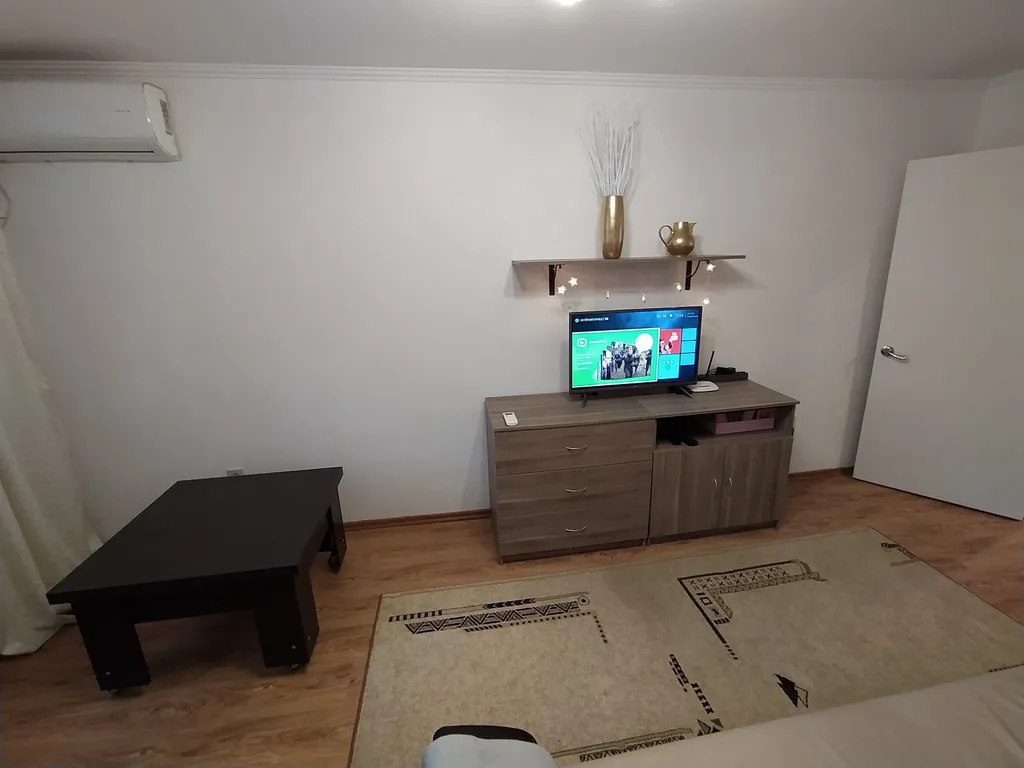 Вот она, двушка - сладкая подушка