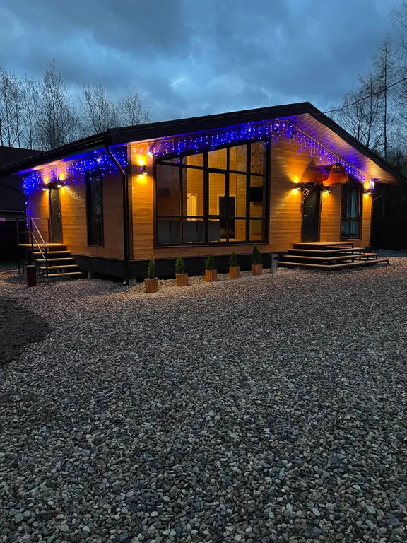 Дом в Лесном на берегу