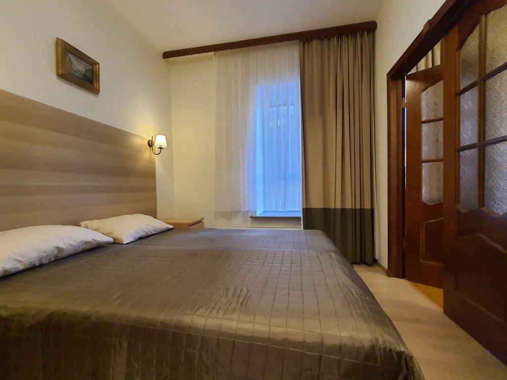 Квартира в 7 минутах от Невского: 3 спальни и парковка