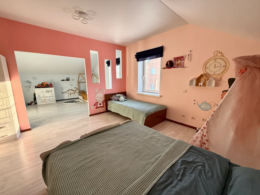 Просторный уютный коттедж