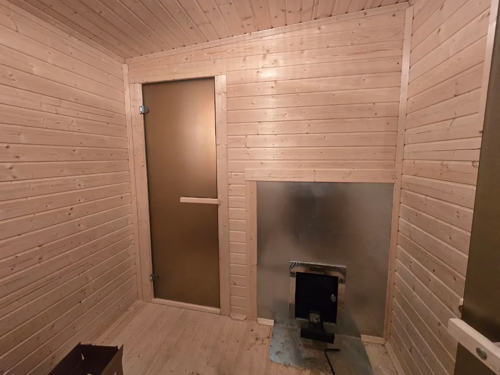 Коттедж Дом у реки в 1 минуте от пляжа — Шишкино