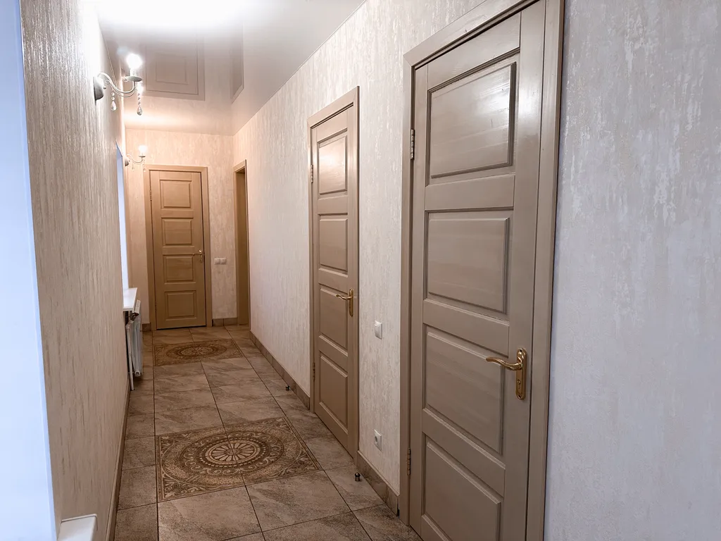 Дом с бассейном и баней в Самаре