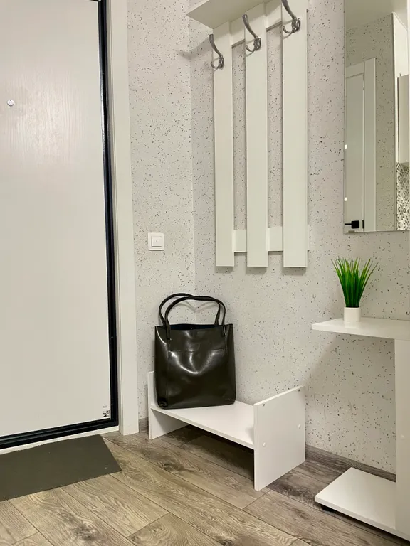 Студия рядом с ТРК Семья