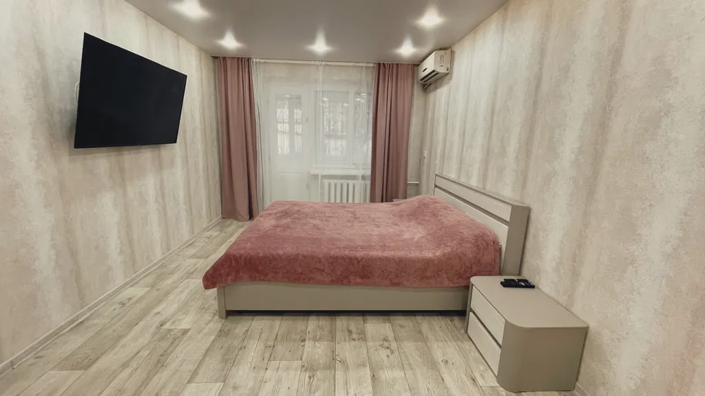 Комфортная двухкомнатная квартира в центре!