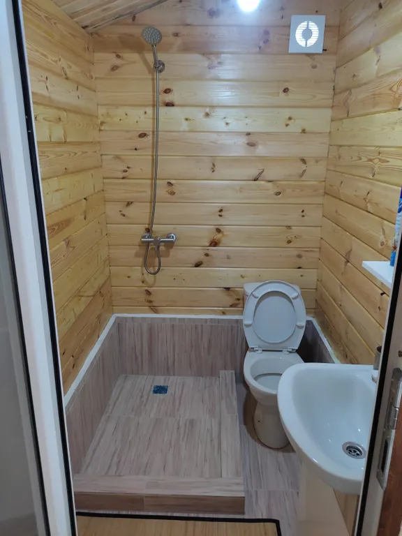 Коттедж семейный с двуспальной кроватью