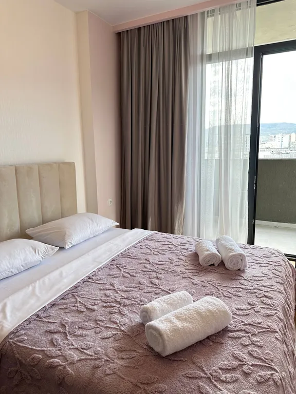 Olive Dream светлая квартира с балконом, Wi-Fi и видом на горы