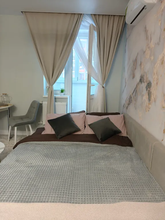 Атмосферная квартира-студия у Глобуса на Зелёной