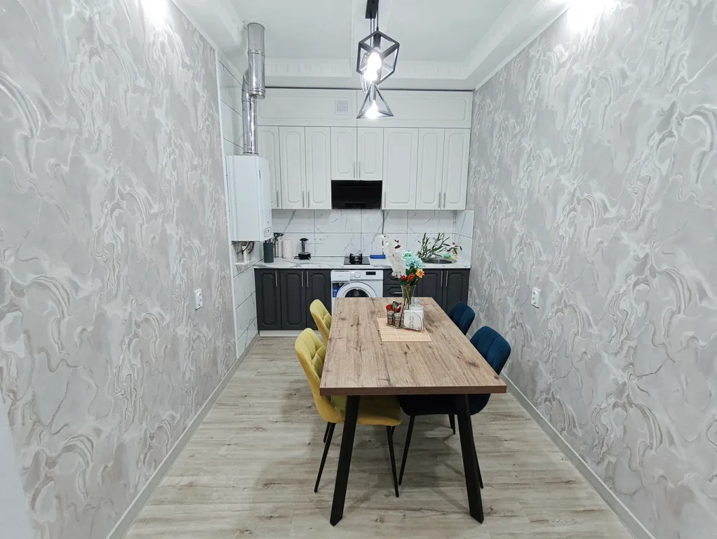 Новая дизайнерская 1-комнатная квартира в центре