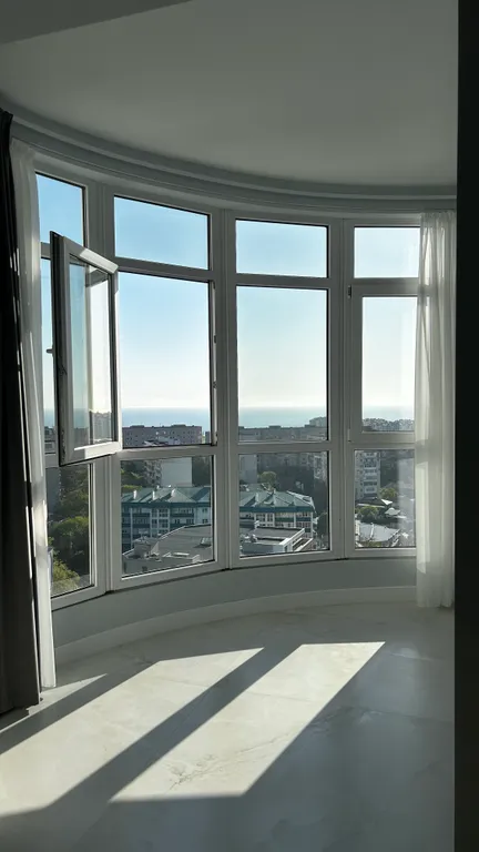 Квартира Просторная видовая квартира с панорамным остеклением — Геленджик