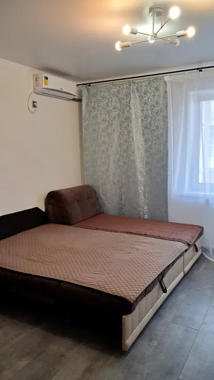 Квартира Просторная студия в экологически чистом районе — аренда посуточно в Новороссийск