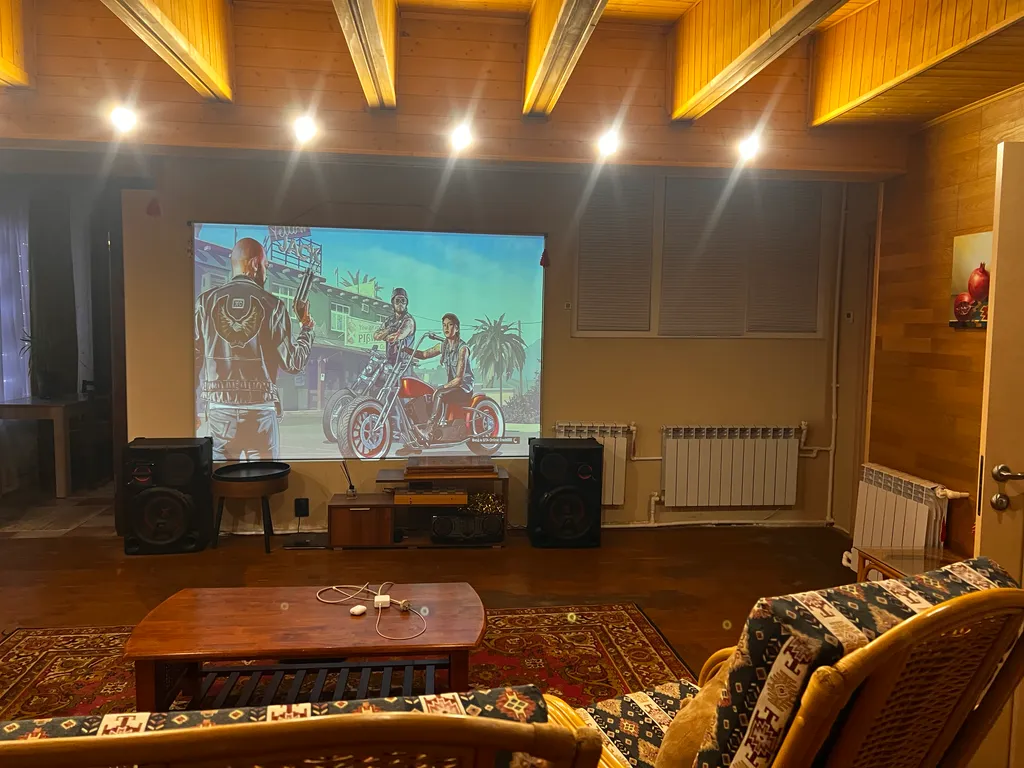 Дом с банным чаном, баней и домашним кинотеатром