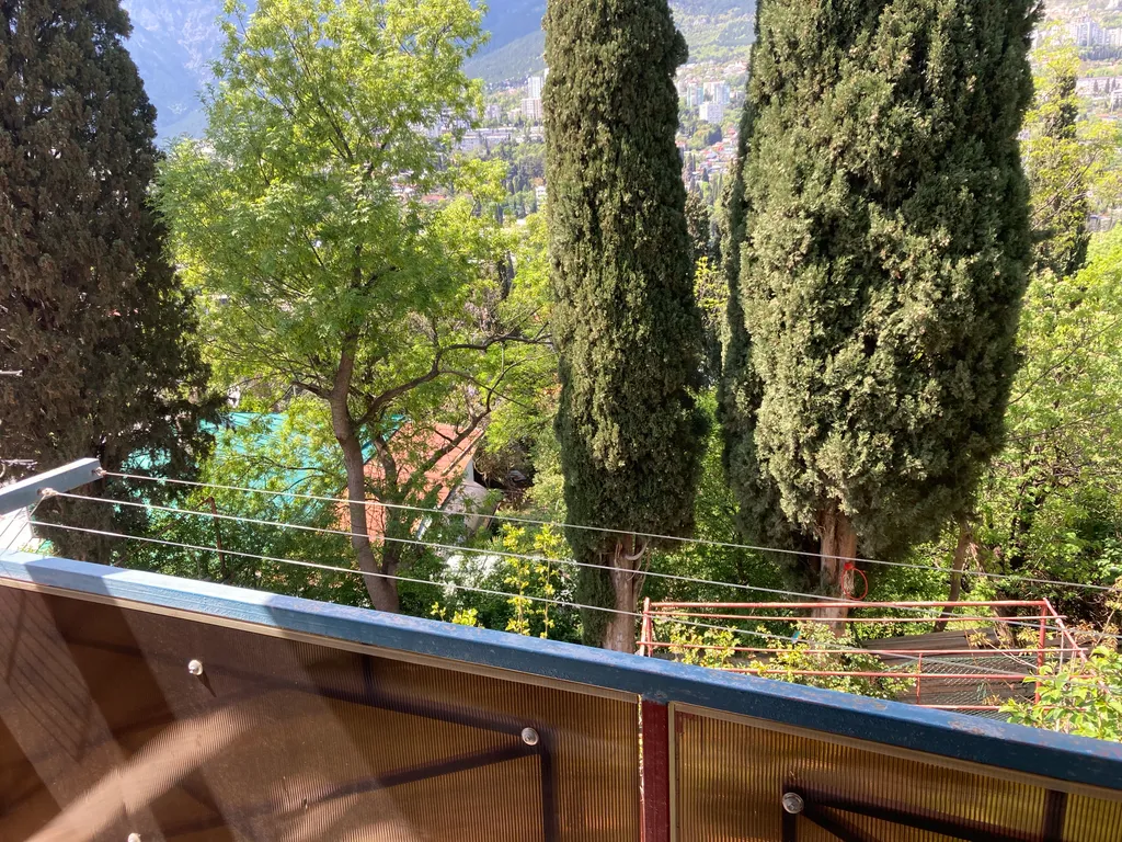 Двухкомнатная квартира с видом на горы