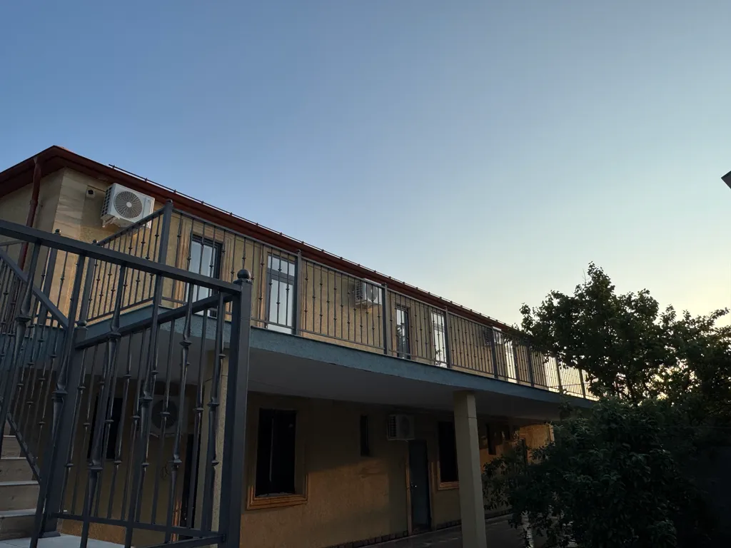 Коттедж Домик у моря — Махачкала