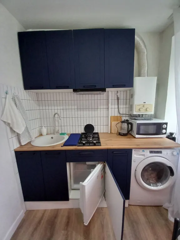 Квартира у озера Кабан и нового театра Камала.