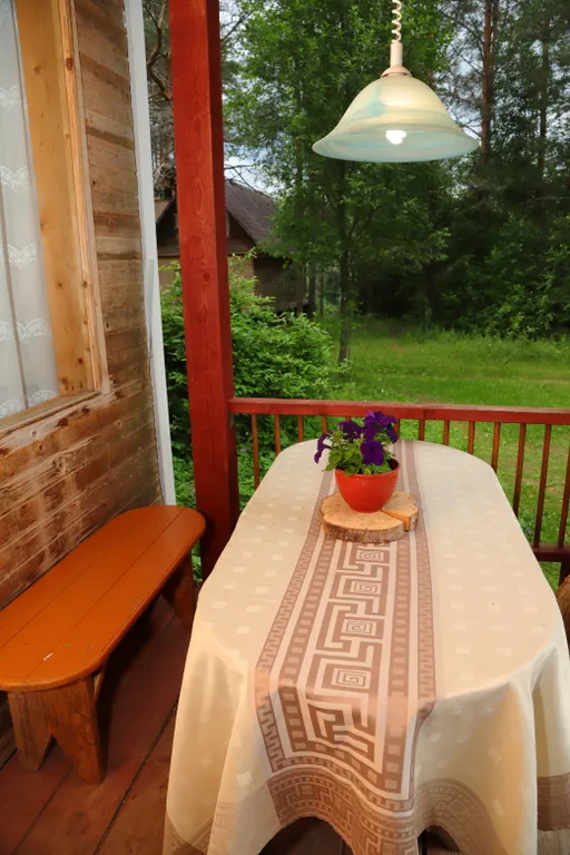 Стандарт с печкой рядом с рекой Волга