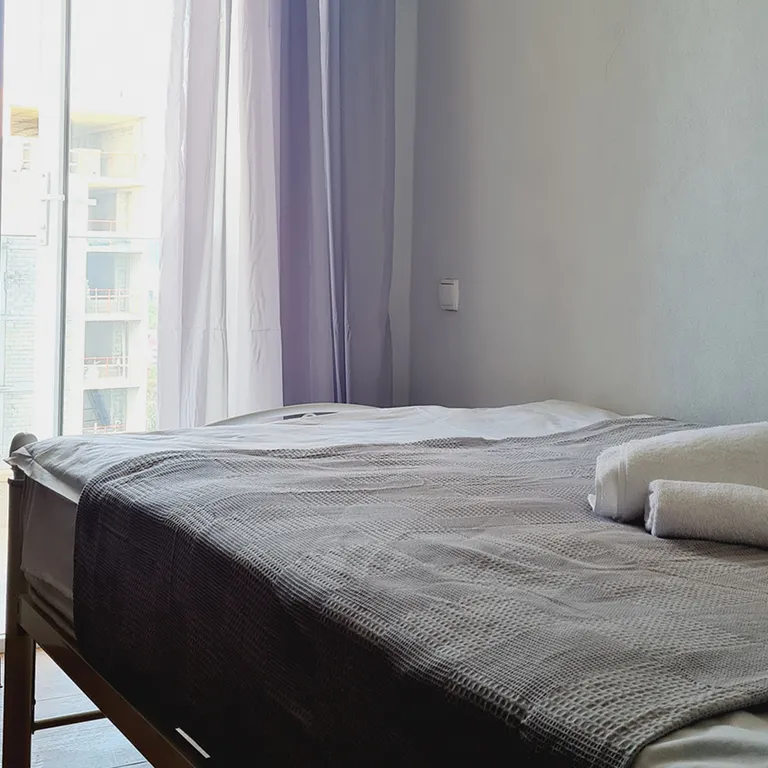 Апартаменты 3х-комнатные с кухней и отоплением. Вид на море и горы