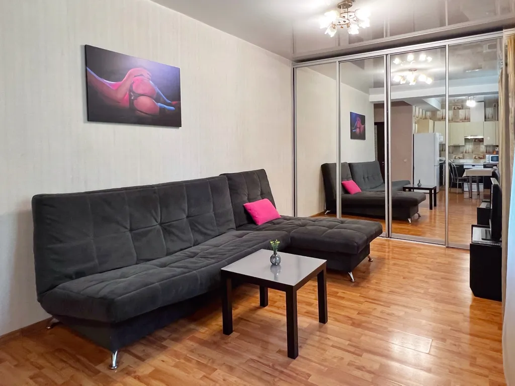 Тихая двухкомнатная квартира формата Евро в центре недалеко от Вокзала